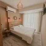 Egella מלון