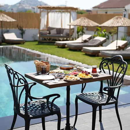 Egella Hotel *